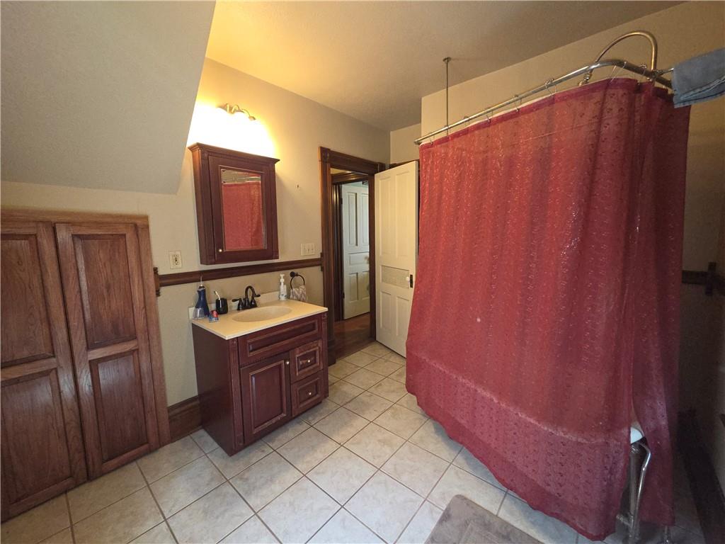 534 East Pearl Street Butler, PA 16001 - Photo 25 of 36