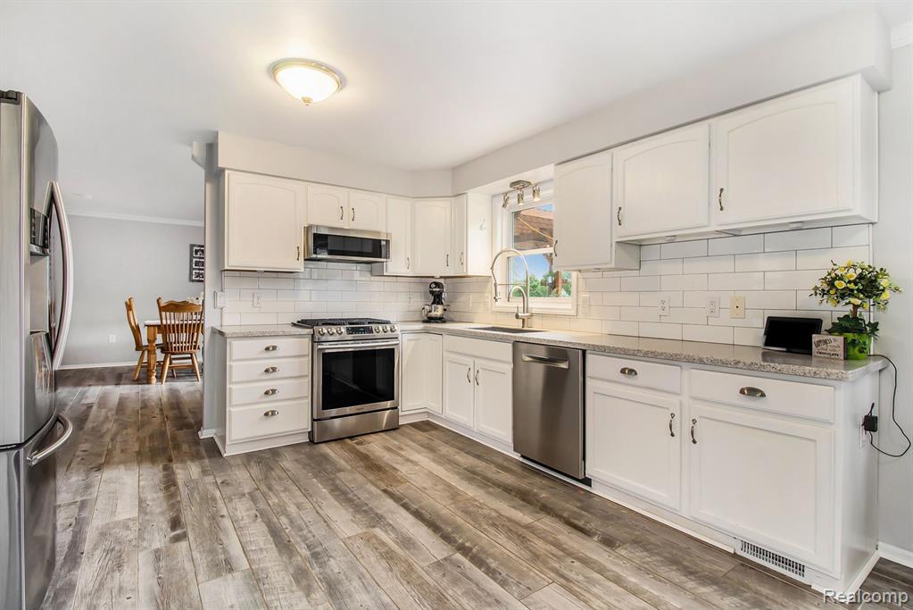 9070 White Road Linden, MI 48451 - Photo 9 of 29