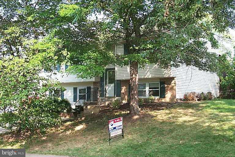 112 North Garfield Road Sterling, VA 20164 - Photo 1 of 1 Exterior (Main)