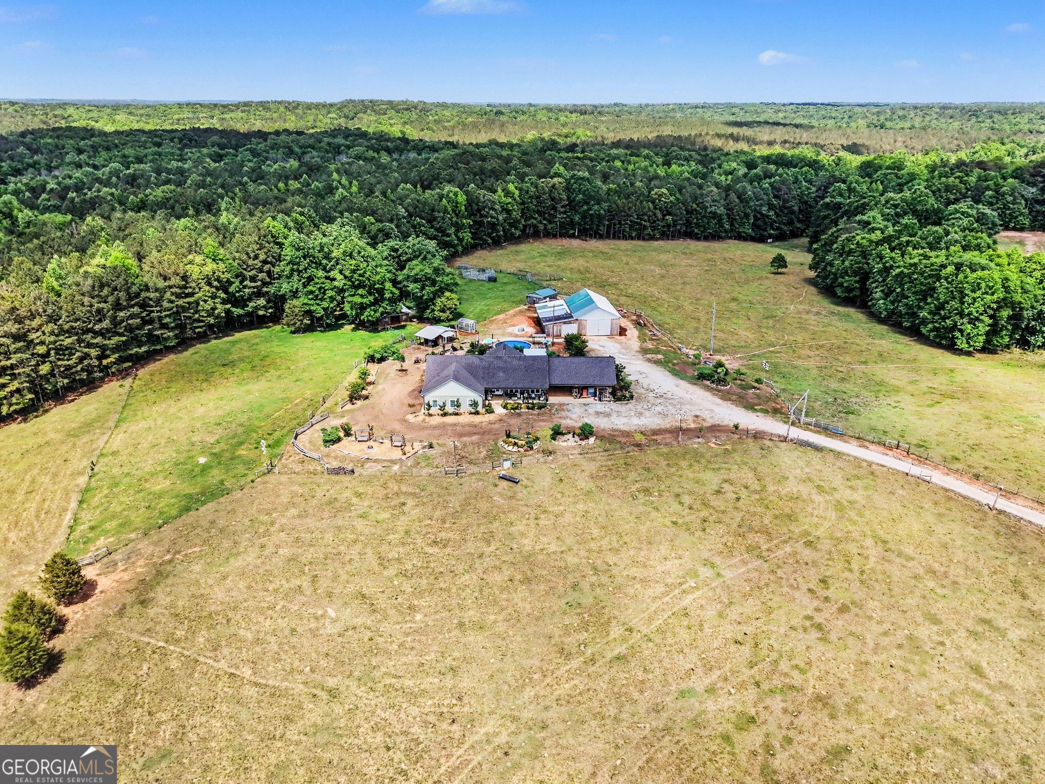 8715 Forrest Road Grantville, GA 30220 - Photo 14 of 64