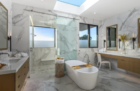 $10,999,888 | 521 South Rios Avenue, Solana Beach, CA 92075