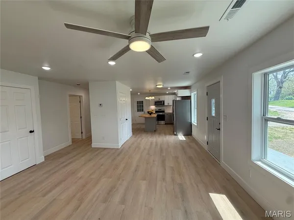 $245,000 | 407 Howard Street, Clarksville, MO 63336