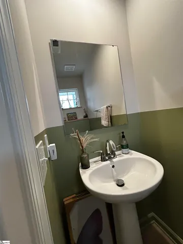 $2,075 | 247 Sarnesfield Way, Greenville, SC 29605