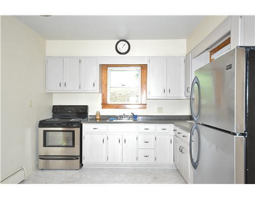 5800 Ella Hollow Road Elizabeth, PA 15037 - Photo 6 of 16 Kitchen.