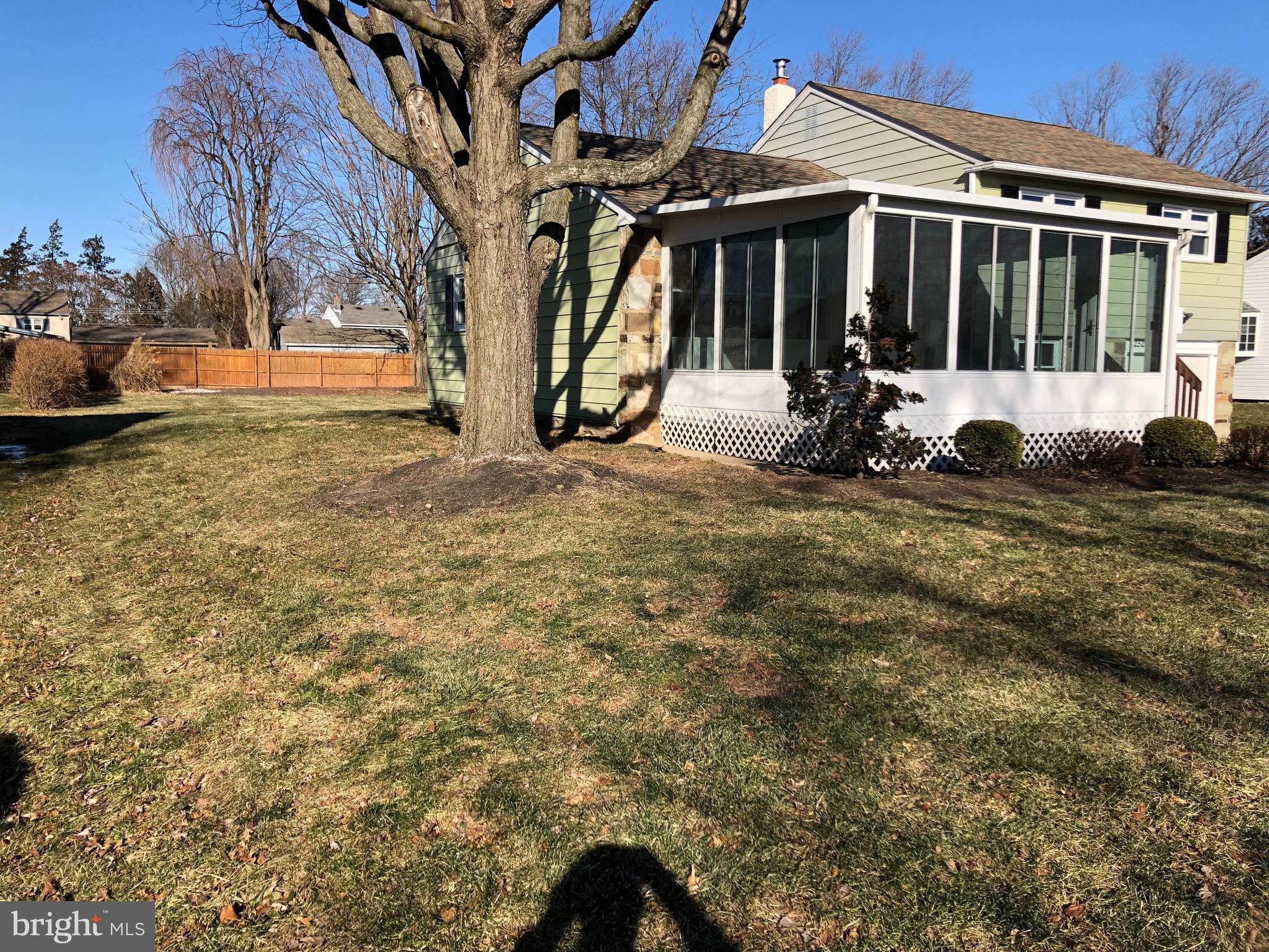 1252 Tulip Road Warminster, PA 18974 - Photo 2 of 17 Gallery Image 2
