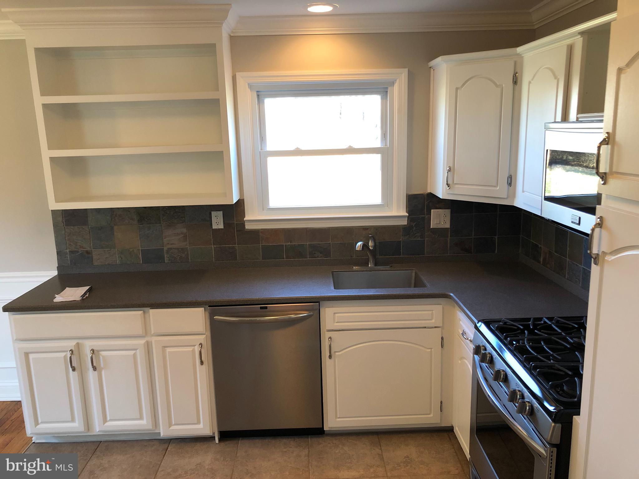1252 Tulip Road Warminster, PA 18974 - Photo 10 of 17 Gallery Image 10