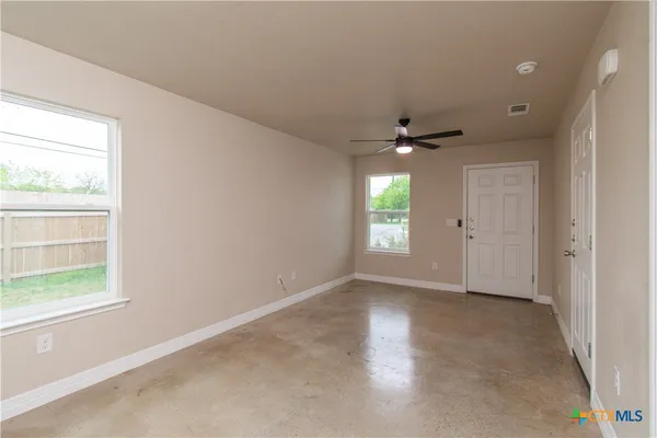 $1,450 | 806 White Meadow Lane, Unit B, Harker Heights, TX 76548