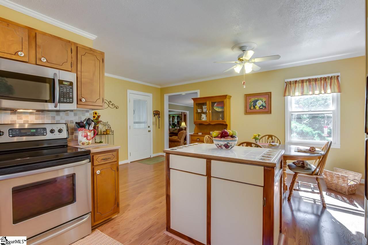 332 McKinney Road Simpsonville, SC 29681 - Photo 14 of 32 Gallery Image 14
