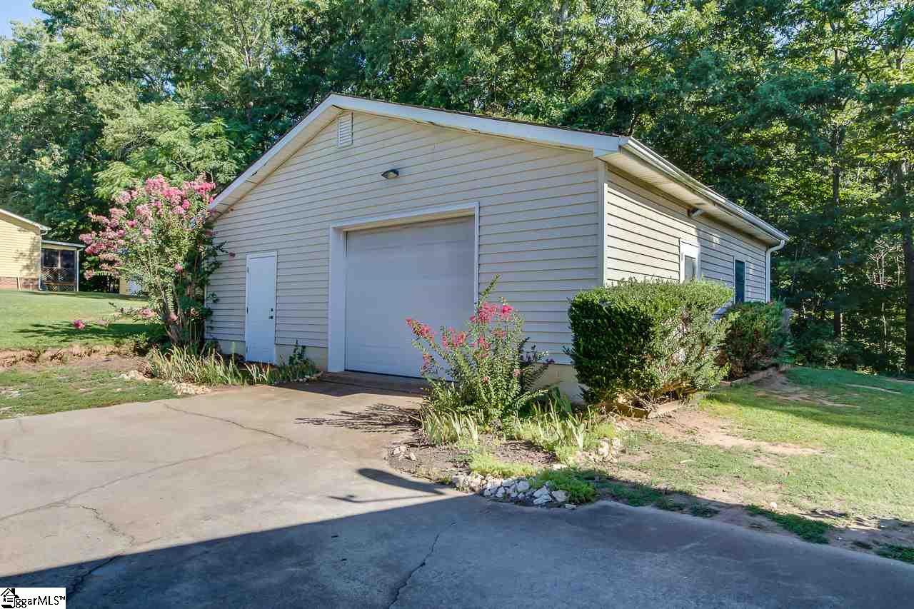332 McKinney Road Simpsonville, SC 29681 - Photo 29 of 32 Gallery Image 29