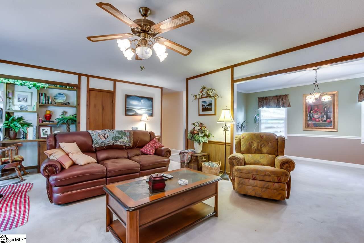 332 McKinney Road Simpsonville, SC 29681 - Photo 9 of 32 Gallery Image 9