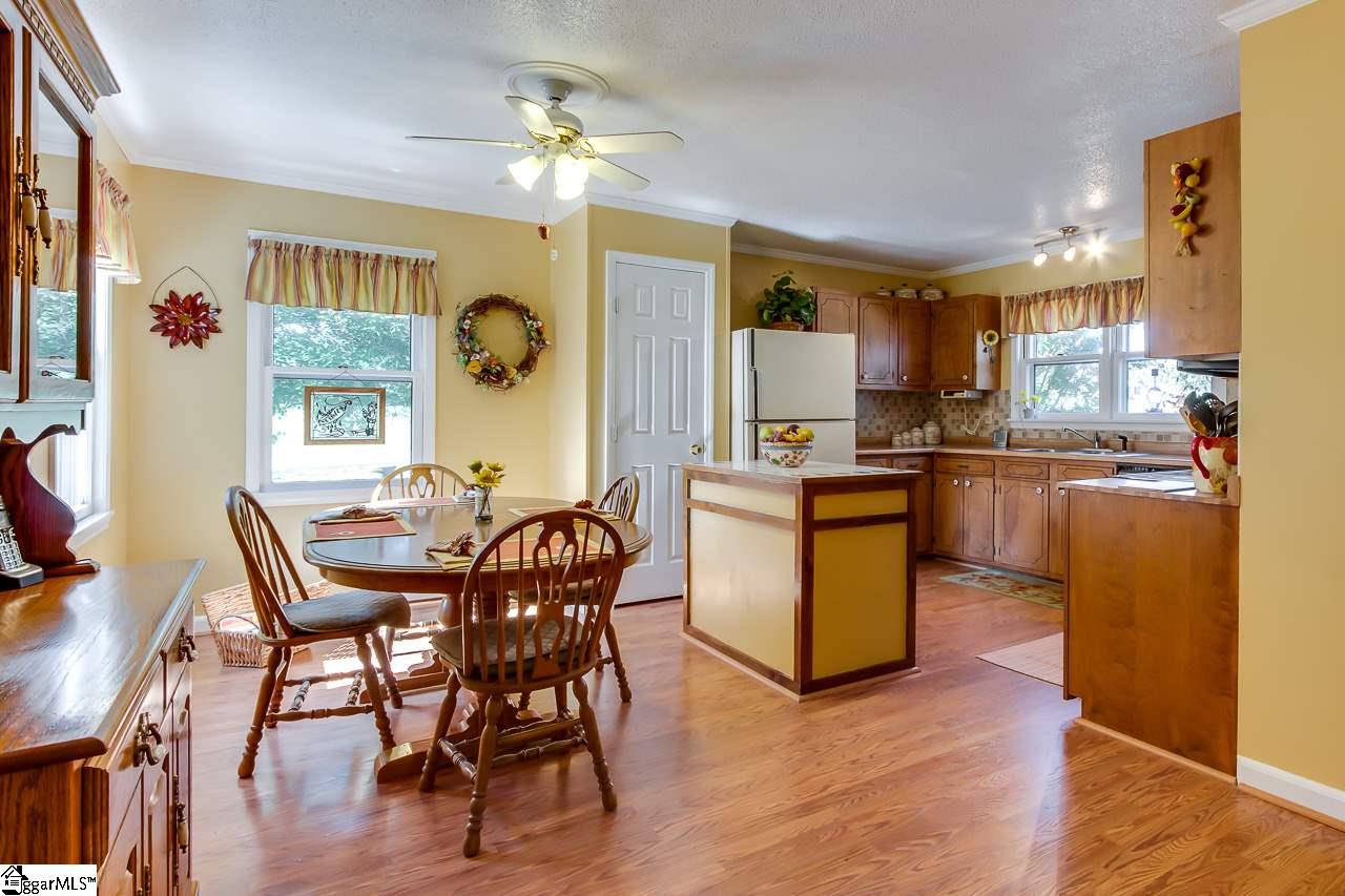 332 McKinney Road Simpsonville, SC 29681 - Photo 10 of 32 Gallery Image 10