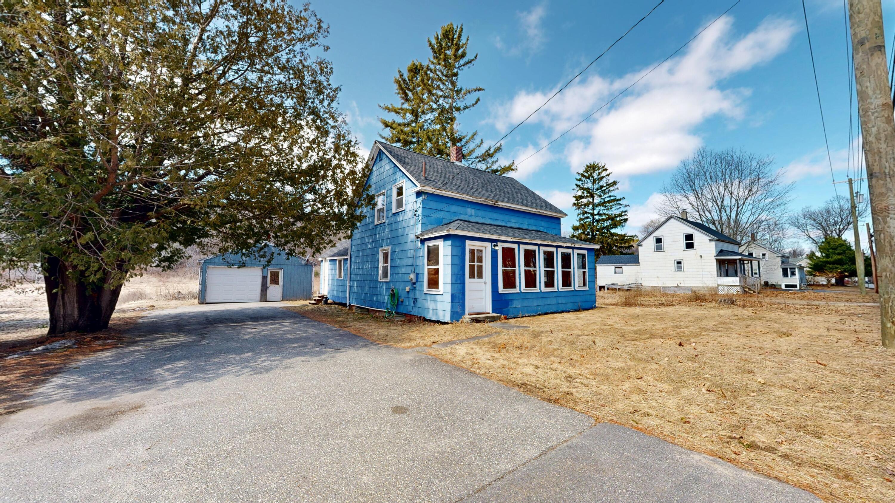 537 Riverside Drive Auburn, ME 04210 - Photo 2 of 46 Front View