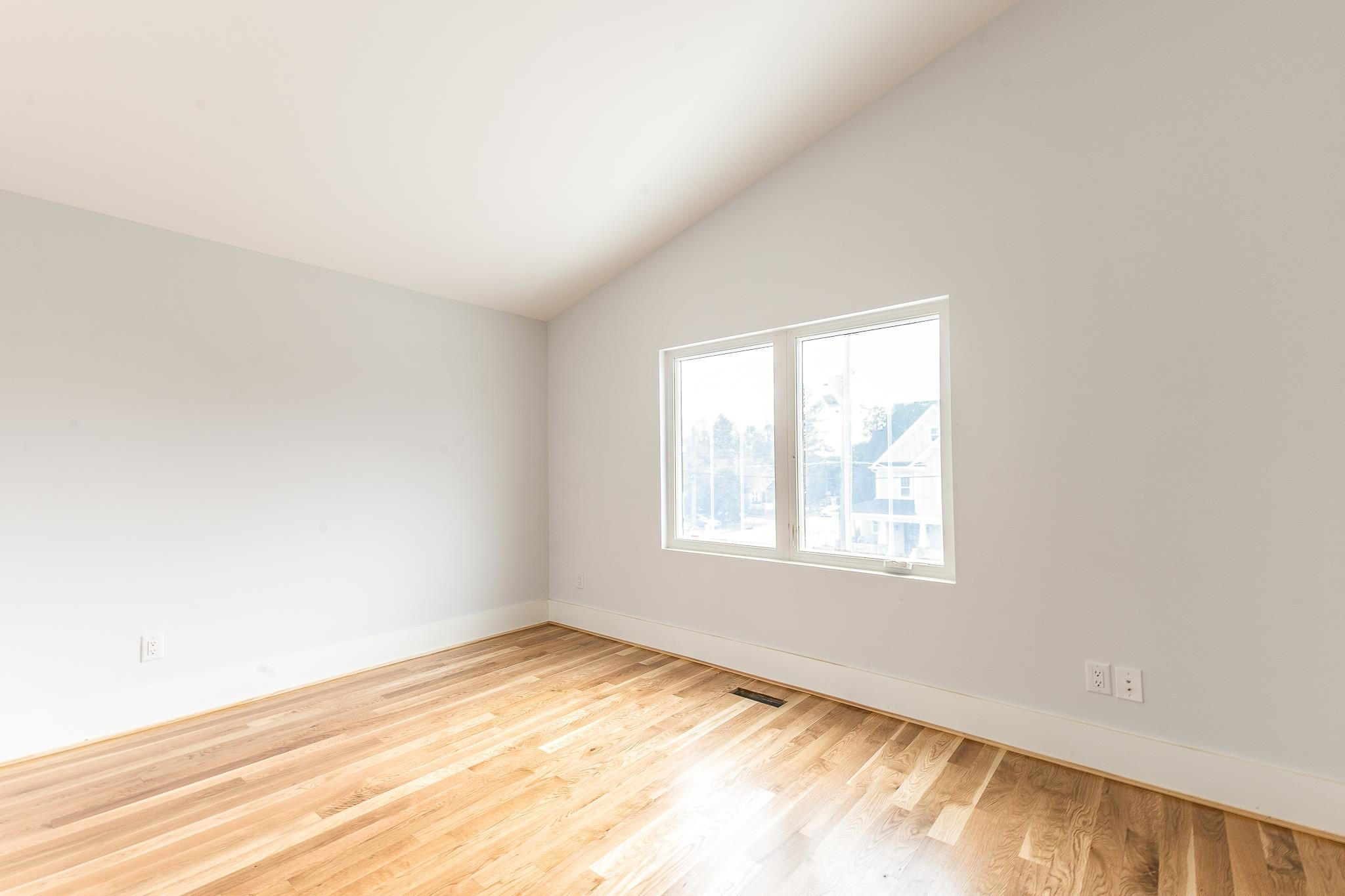 909 East Martin Street, Unit B Raleigh, NC 27601 - Photo 19 of 35 Photo 19