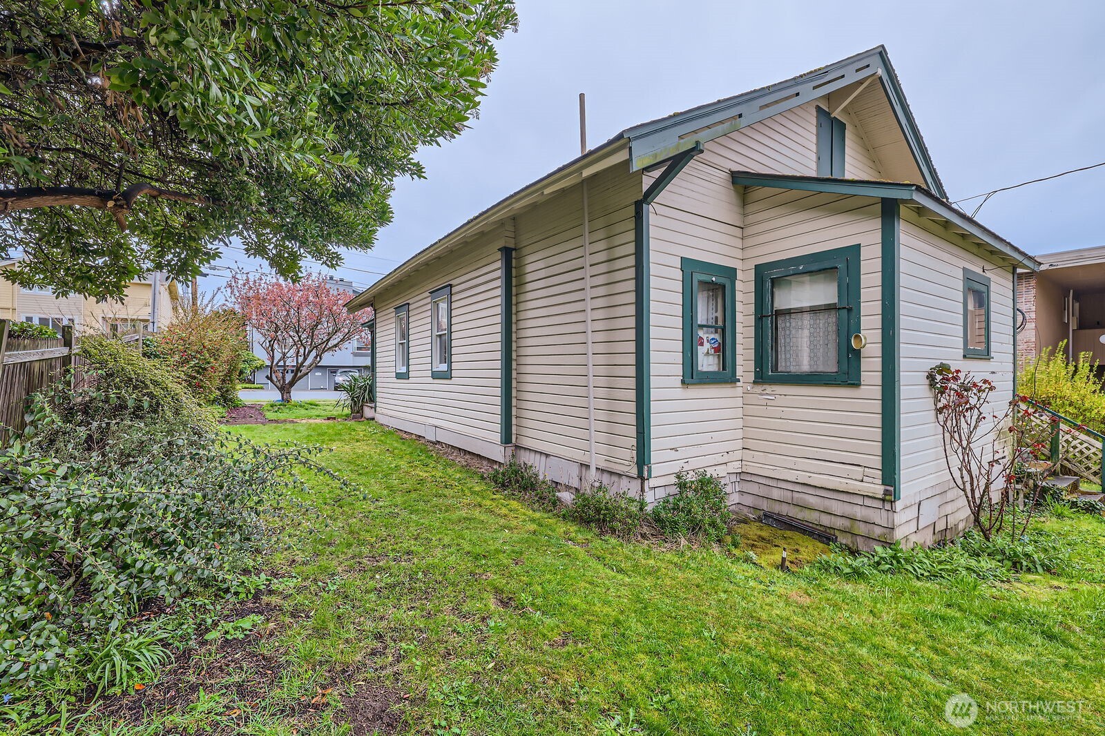 621 Daley Street Edmonds, WA 98020 - Photo 13 of 19 a view of a house with a yard