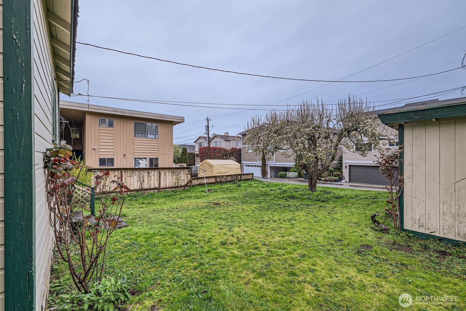 621 Daley Street Edmonds, WA 98020 - Photo 9 of 19 a view of a backyard