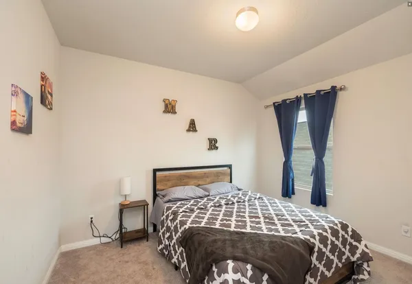 $3,800 | 111 Lyrebird Lane, Hutto, TX 78634