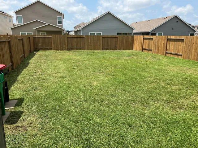 $2,400 | 1214 Mira Mar Court, Rosharon, TX 77583