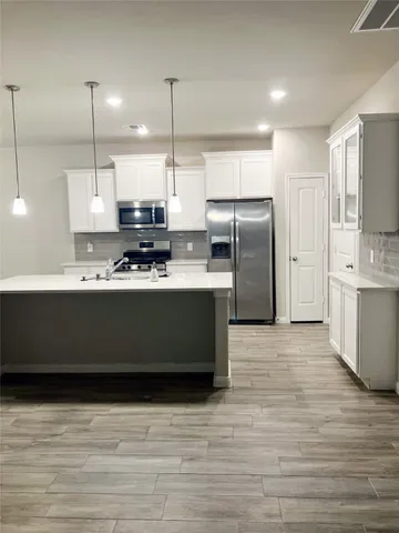 $2,400 | 1214 Mira Mar Court, Rosharon, TX 77583