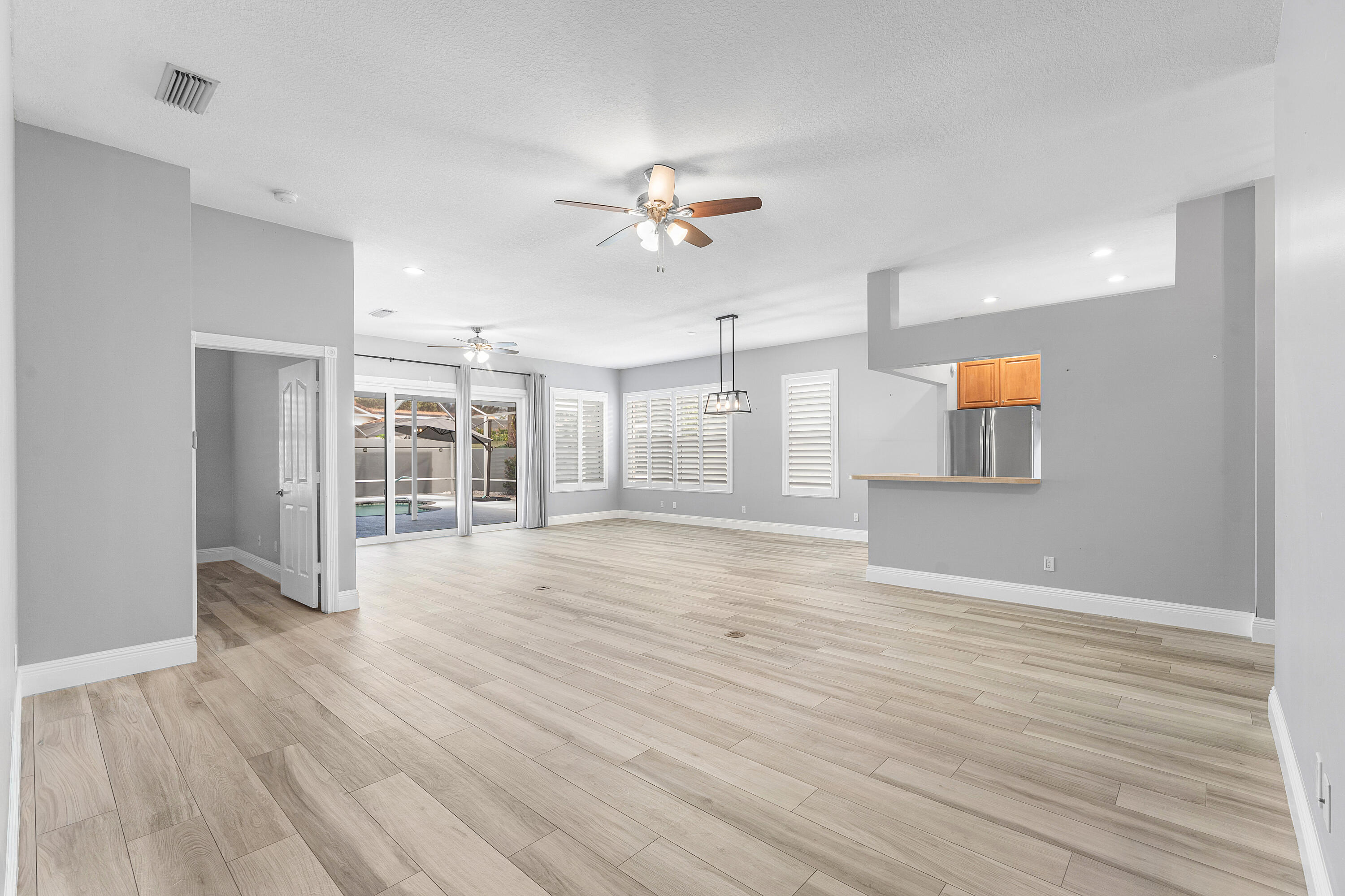 132 East Hampton Way Jupiter, FL 33458 - Photo 11 of 43 Great Room