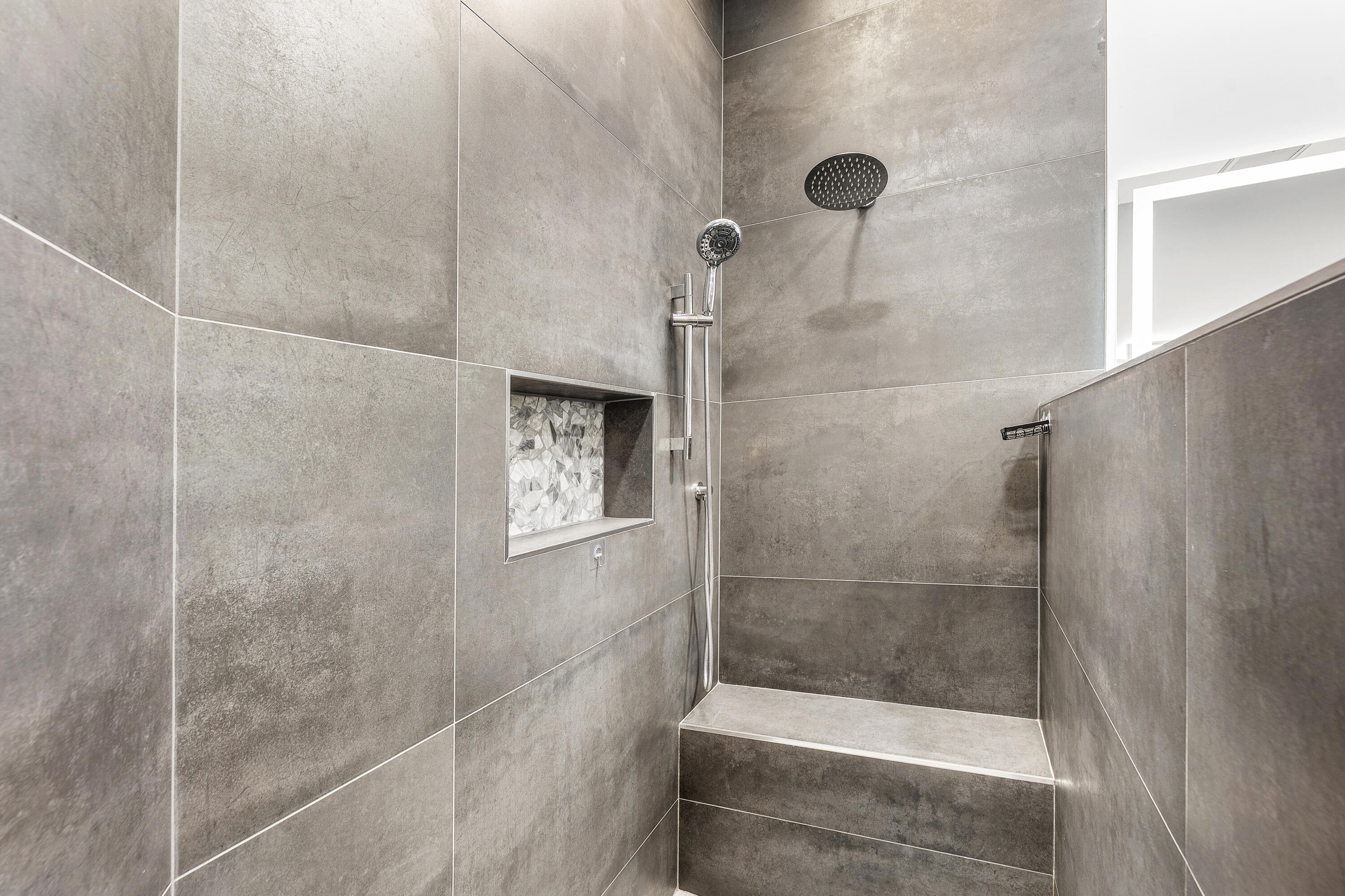 132 East Hampton Way Jupiter, FL 33458 - Photo 22 of 43 Hammerhead Shower nozzles