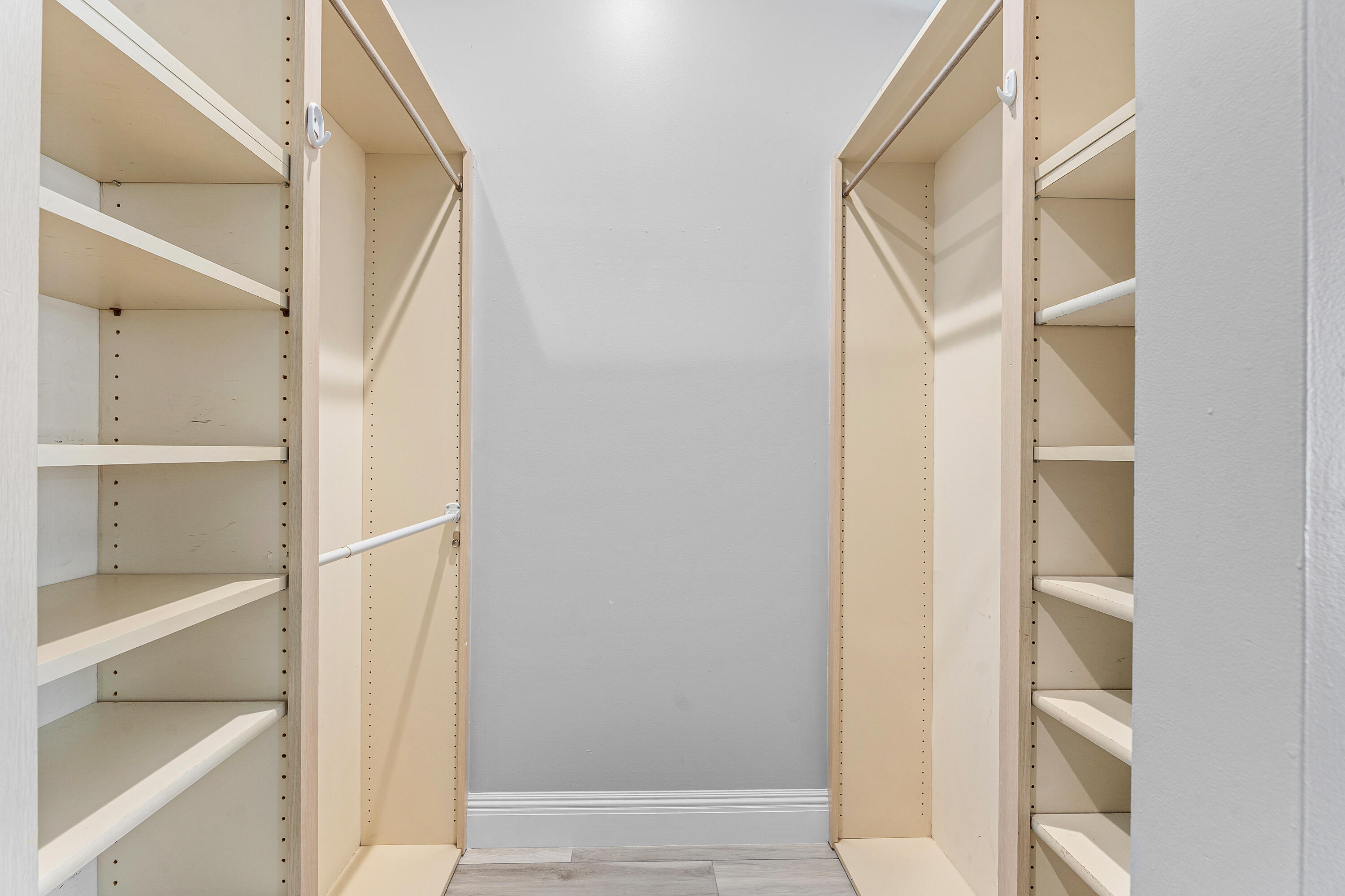 132 East Hampton Way Jupiter, FL 33458 - Photo 25 of 43 Main Bedroom Closet