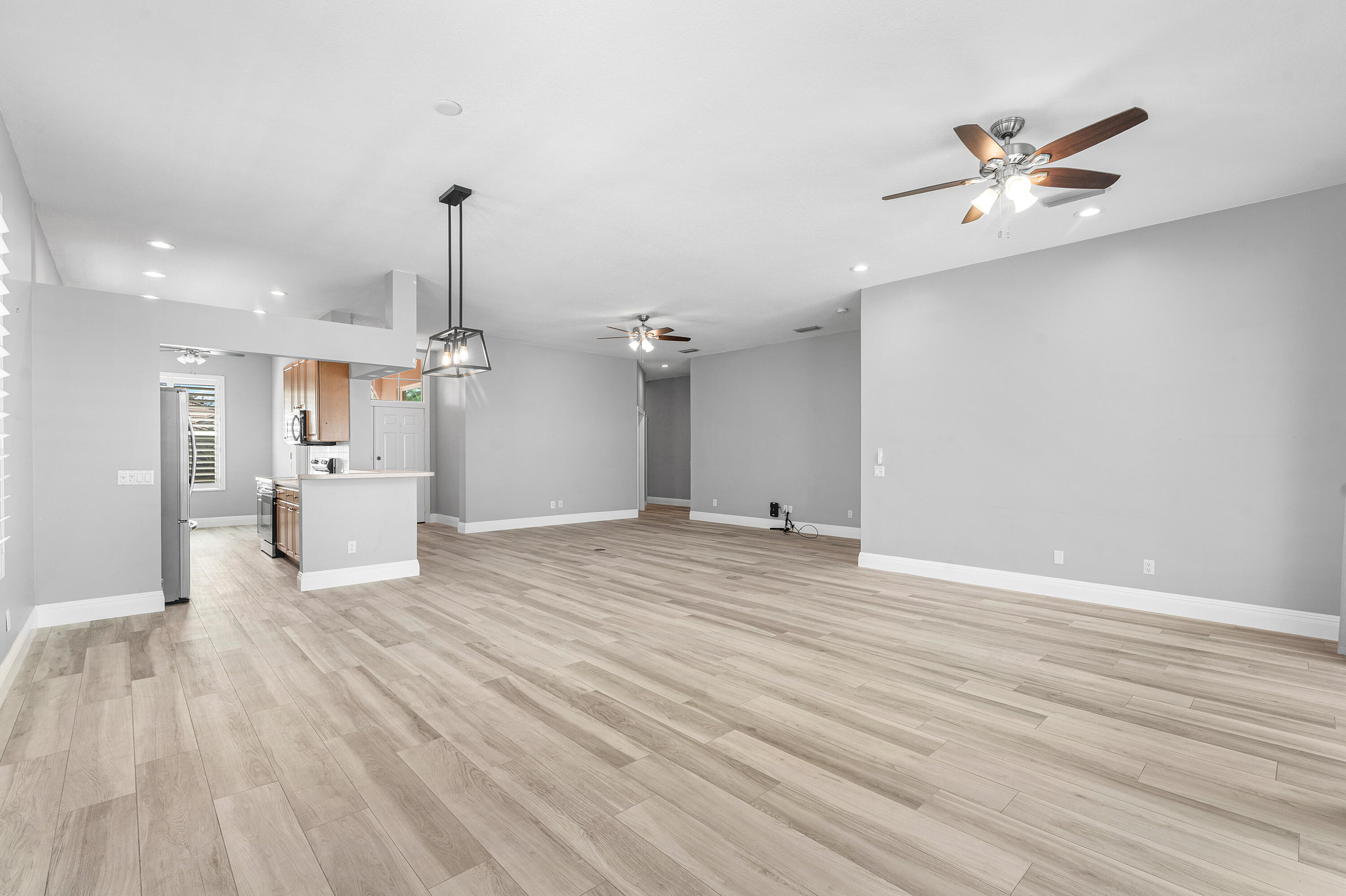 132 East Hampton Way Jupiter, FL 33458 - Photo 10 of 43 Great Room