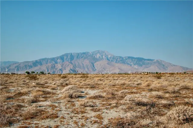 a view of an outdoor space