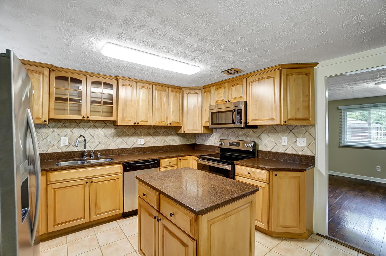 3581 Stockholm Road Westerville, OH 43081 - Photo 12 of 40