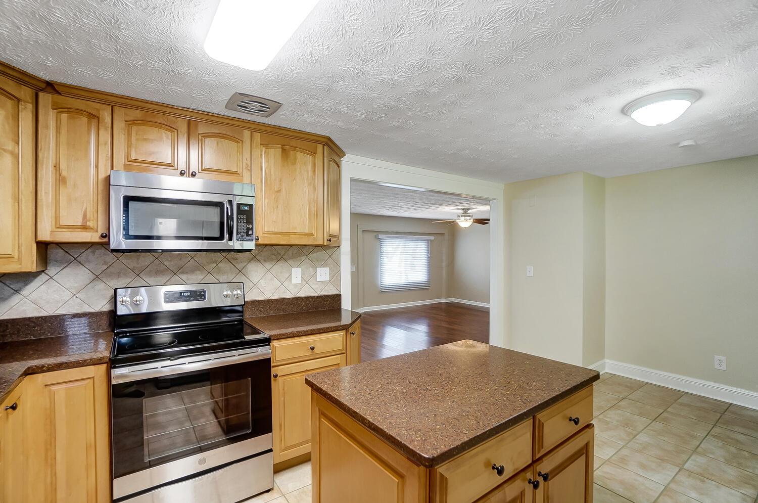 3581 Stockholm Road Westerville, OH 43081 - Photo 13 of 40
