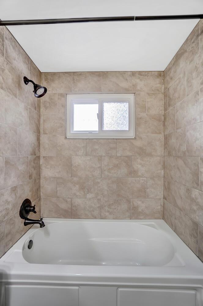 3581 Stockholm Road Westerville, OH 43081 - Photo 19 of 40