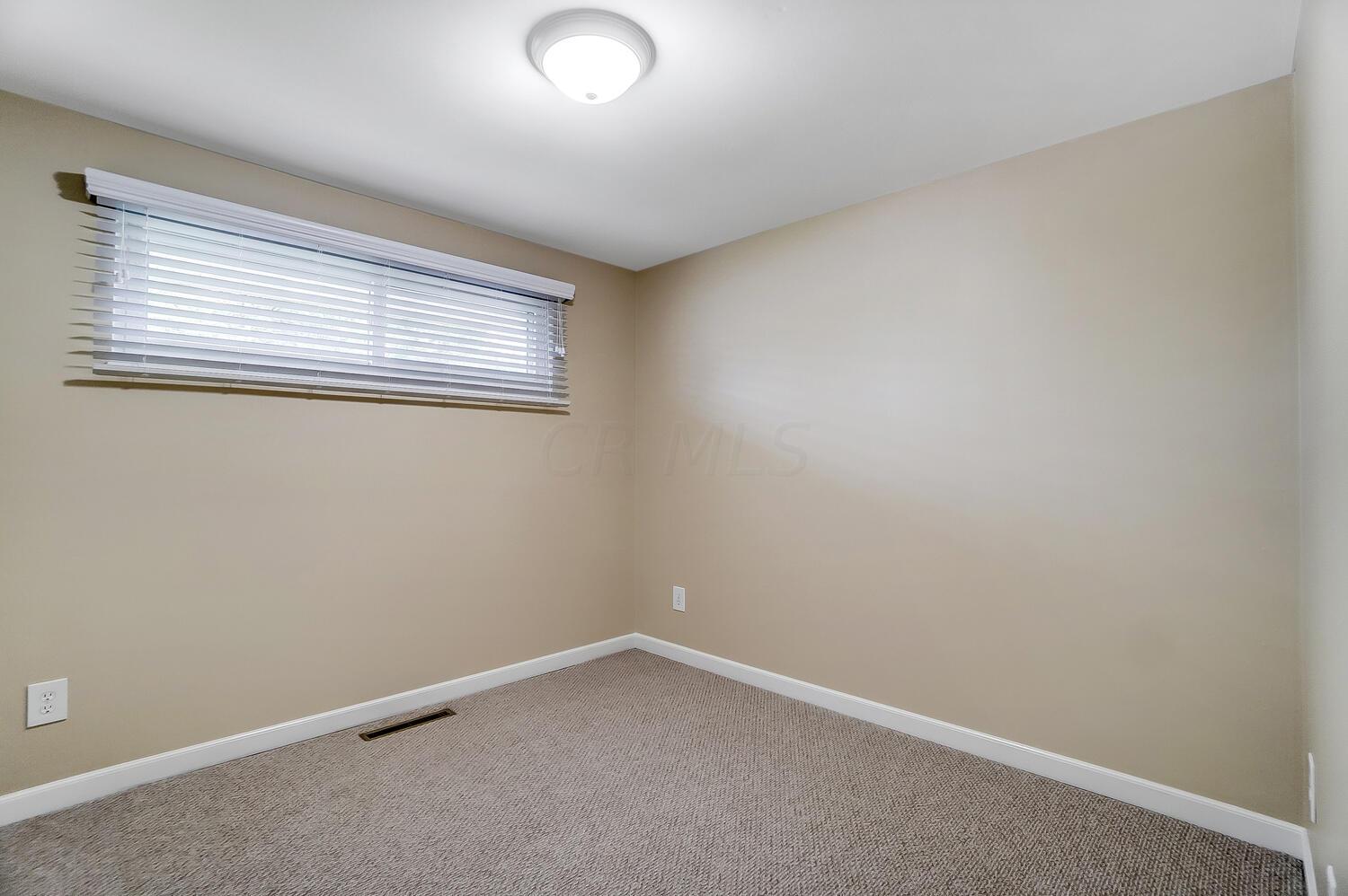 3581 Stockholm Road Westerville, OH 43081 - Photo 20 of 40