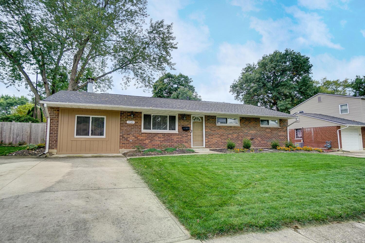 3581 Stockholm Road Westerville, OH 43081 - Photo 2 of 40