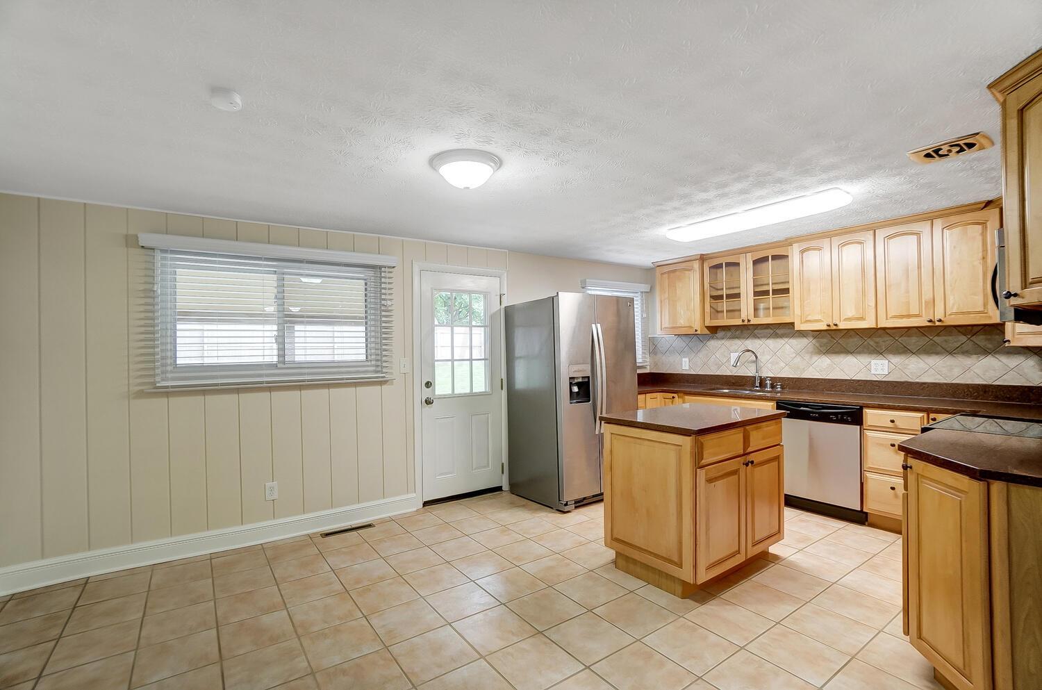 3581 Stockholm Road Westerville, OH 43081 - Photo 8 of 40