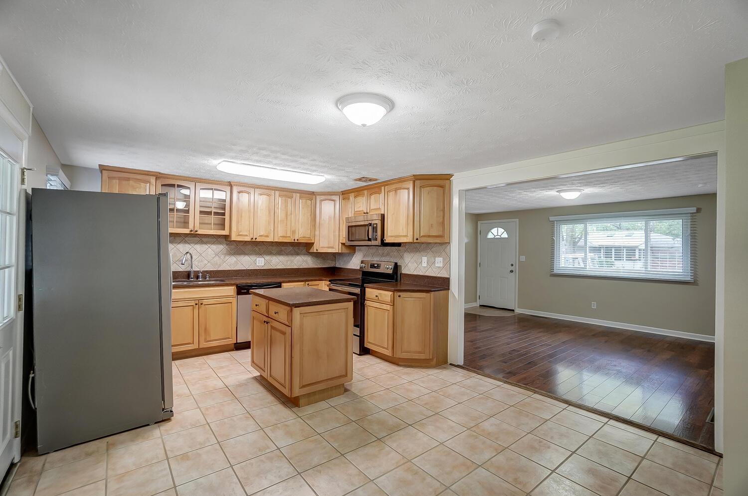 3581 Stockholm Road Westerville, OH 43081 - Photo 9 of 40
