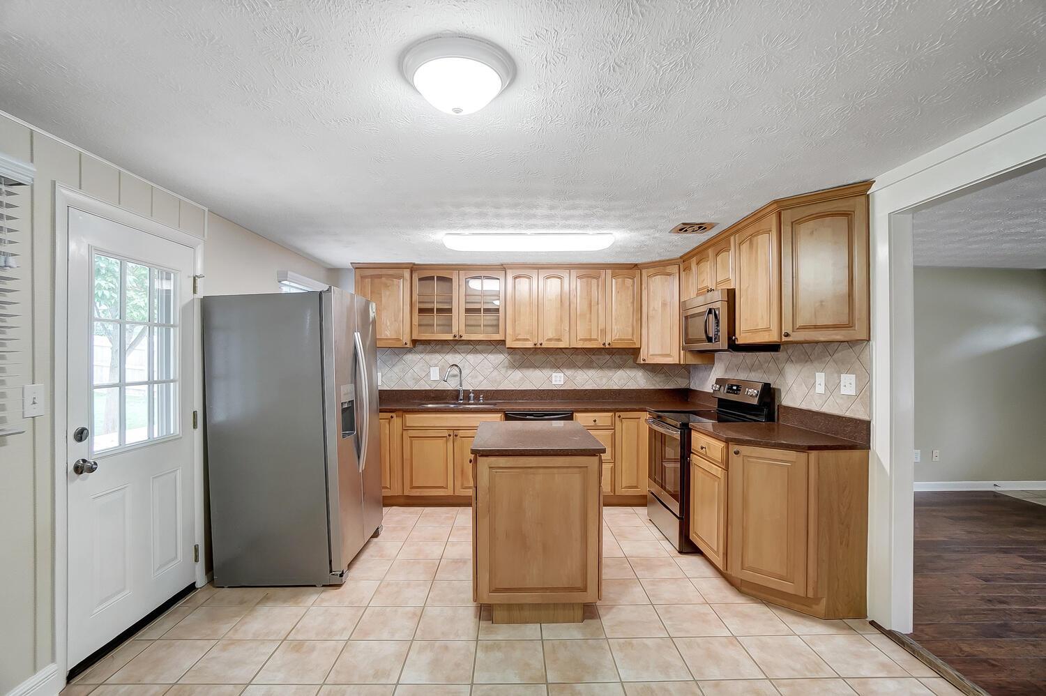 3581 Stockholm Road Westerville, OH 43081 - Photo 10 of 40