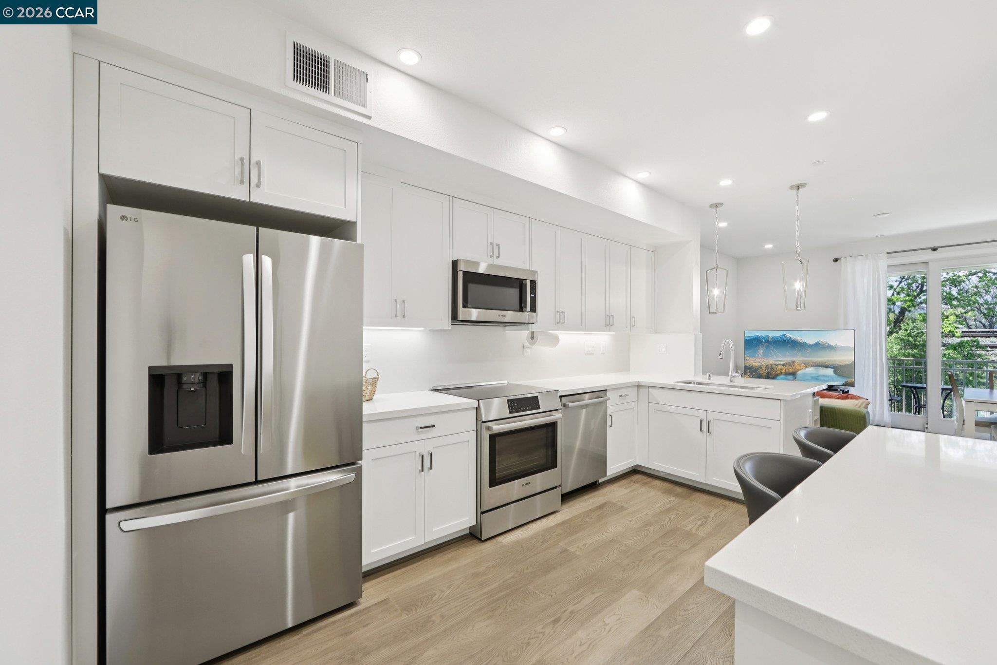 2742 Jones Road Walnut Creek, CA 94597 - Photo 8 of 50