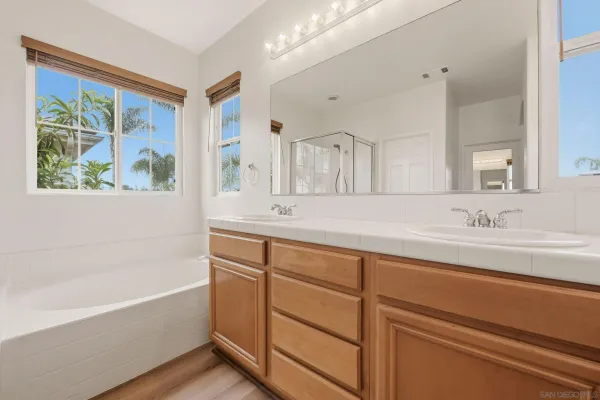 $1,100,000 | 1499 Enchante Way, Oceanside, CA 92056