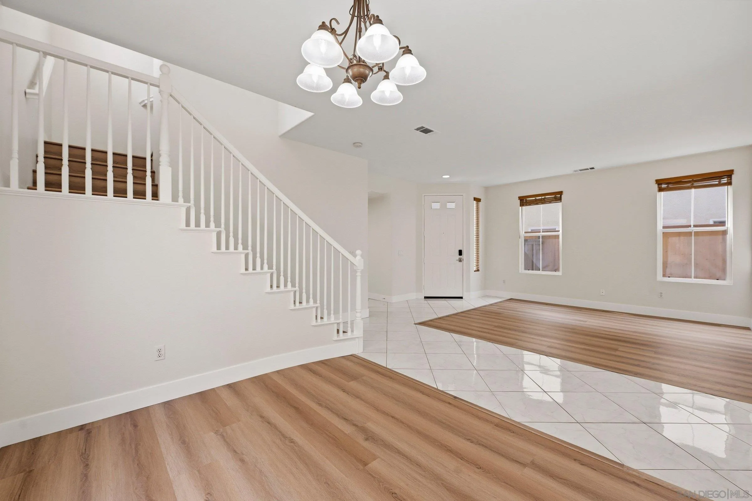 1499 Enchante Way Oceanside, CA 92056 - Photo 5 of 35