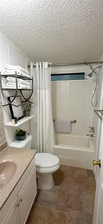 $2,100 | 161 Greenview Drive, Unit 161, Winter Haven, FL 33881