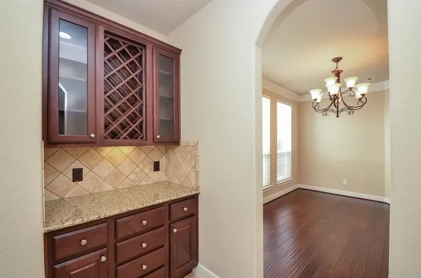 $4,200 | 510 McAllister Avenue, Sugar Land, TX 77479