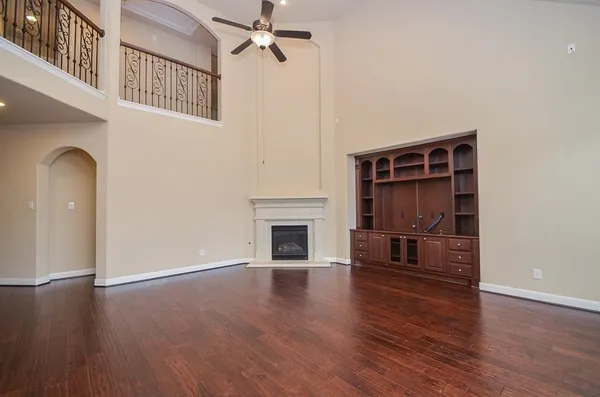 $4,200 | 510 McAllister Avenue, Sugar Land, TX 77479