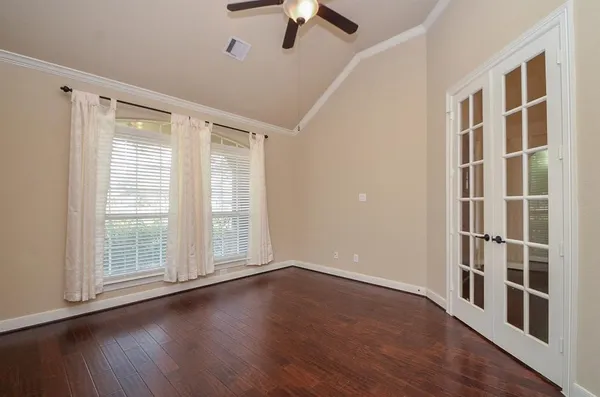 $4,200 | 510 McAllister Avenue, Sugar Land, TX 77479