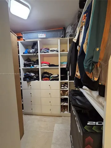 $329,000 | 1530 Whitehall Drive, Unit 405, Davie, FL 33324