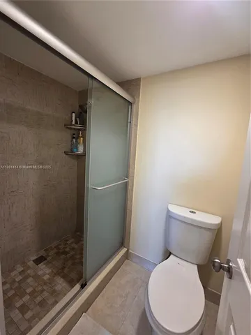 $329,000 | 1530 Whitehall Drive, Unit 405, Davie, FL 33324