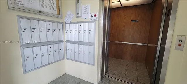 $329,000 | 1530 Whitehall Drive, Unit 405, Davie, FL 33324