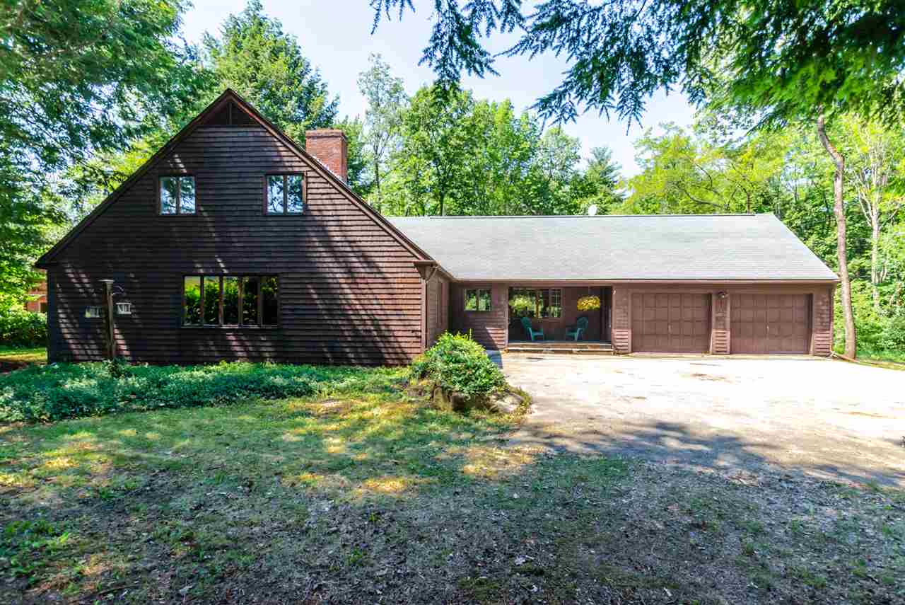 321 Old County Farm Road Wilton, NH 03086 - Photo 2 of 39
