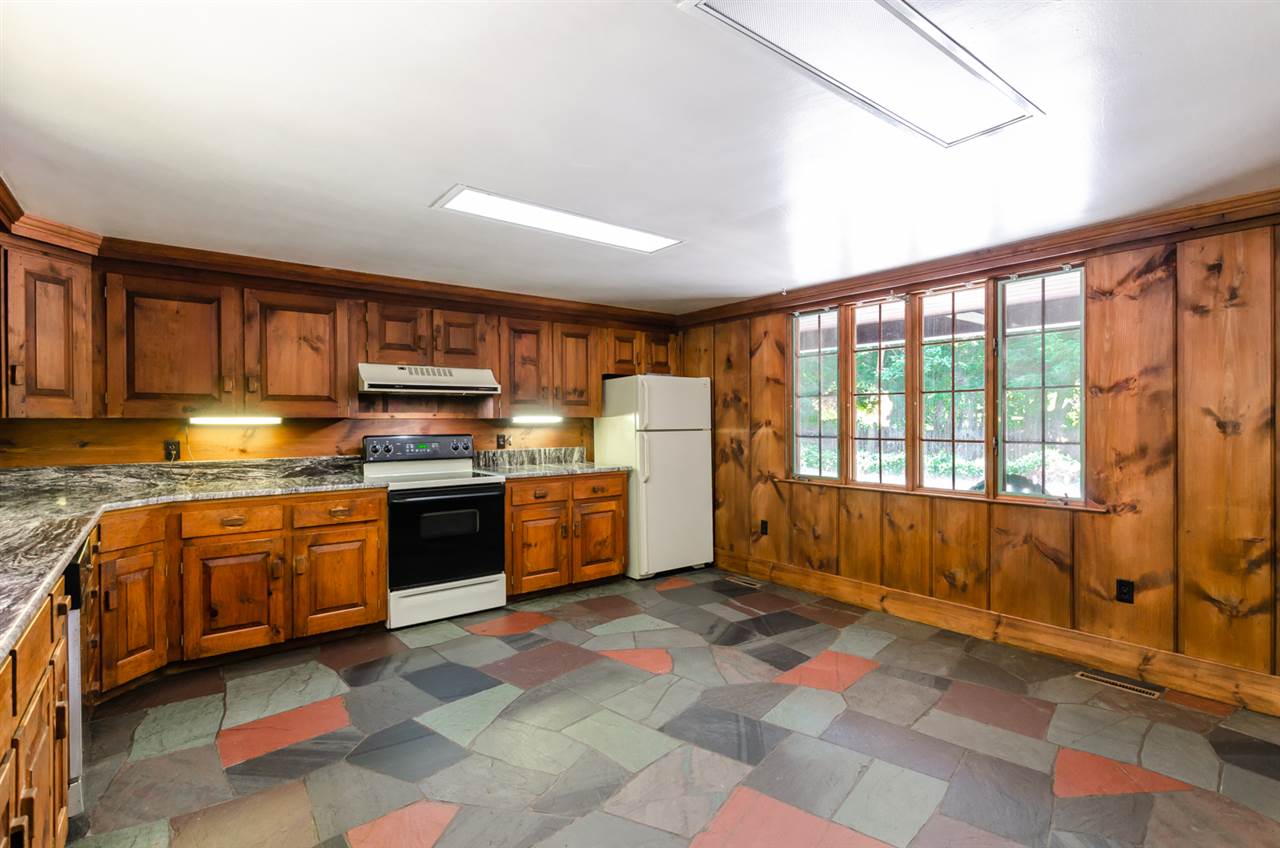 321 Old County Farm Road Wilton, NH 03086 - Photo 4 of 39