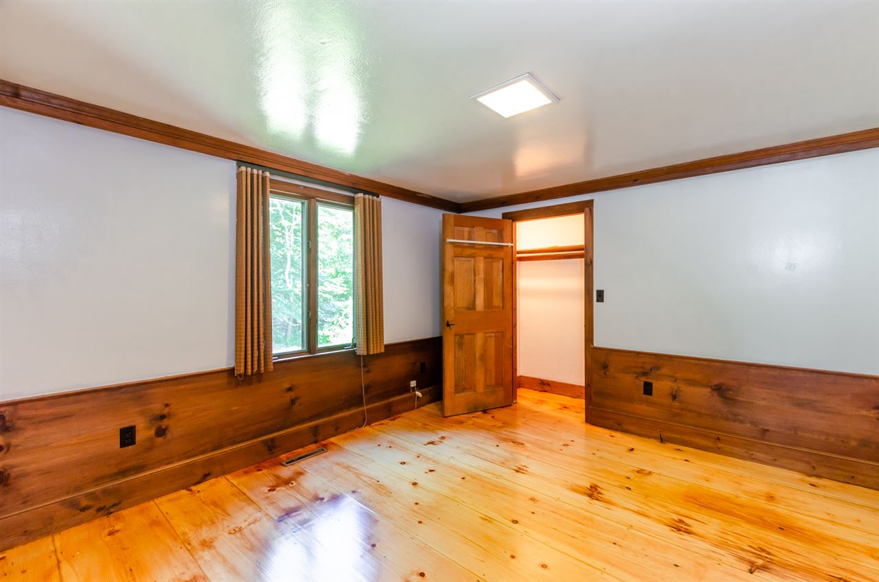 321 Old County Farm Road Wilton, NH 03086 - Photo 8 of 39