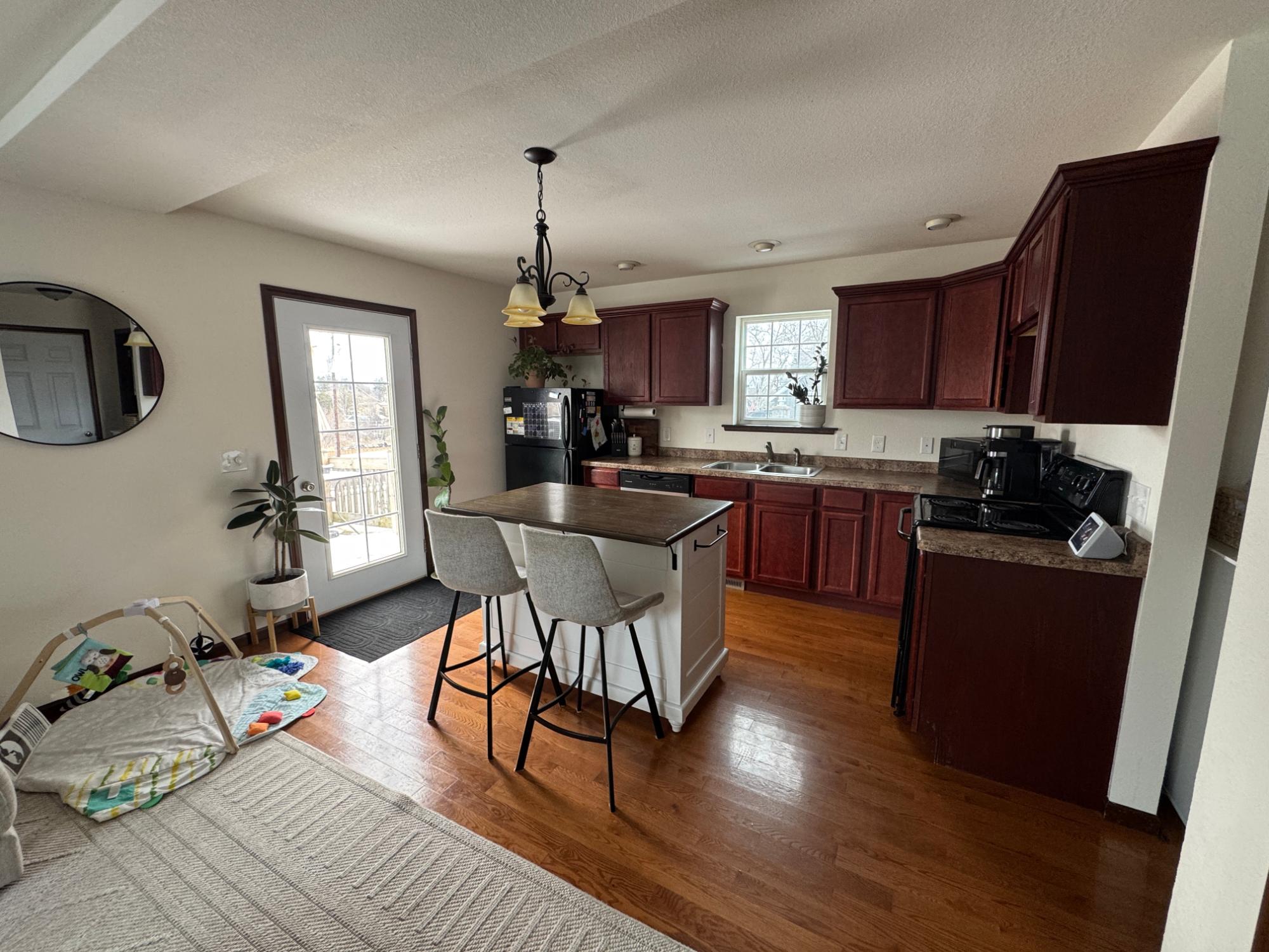 433 Thayer Street Rhinelander, WI 54501 - Photo 4 of 22 Gallery Image 4