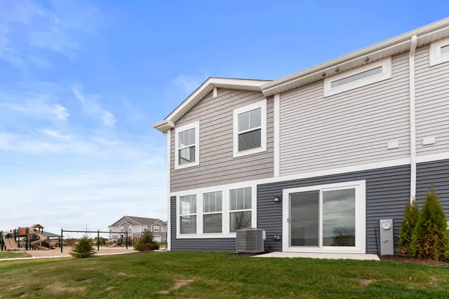 $2,650 | 25747 West Yorkshire Drive, Plainfield, IL 60544